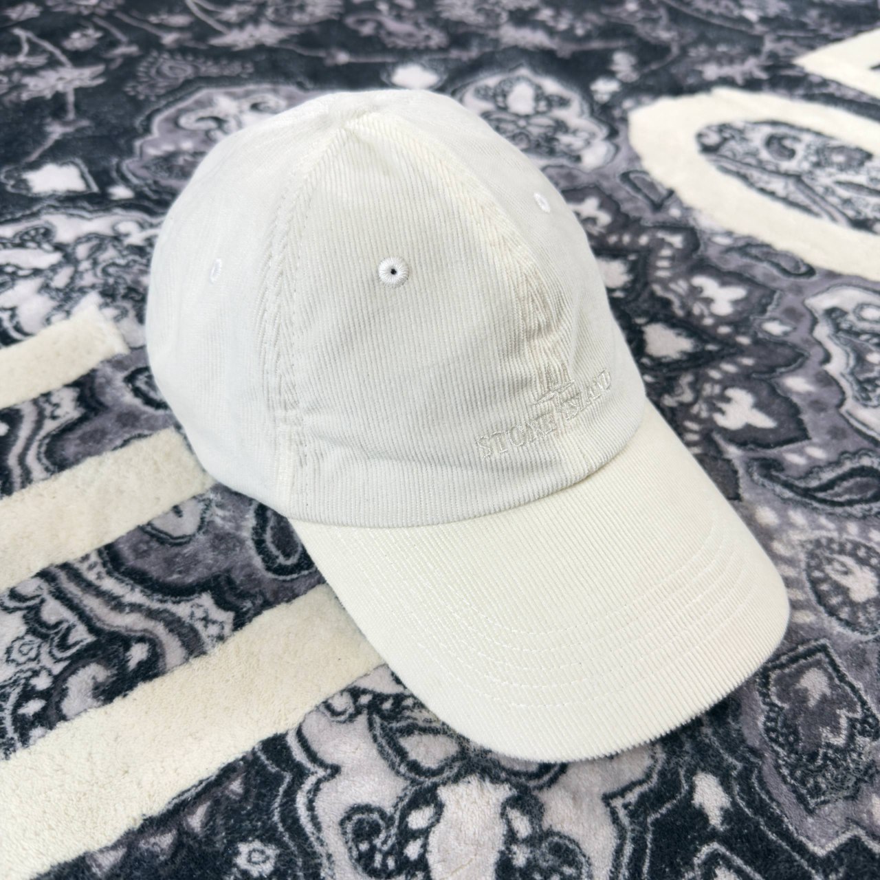 Stone island cap corduroy