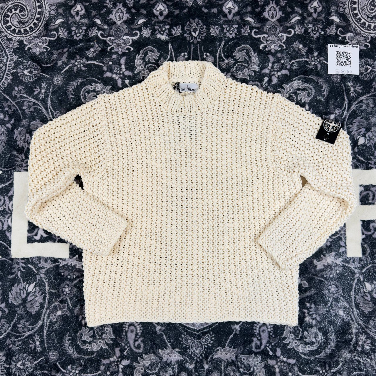 Stone island UV-reactive chain stitch limited edition